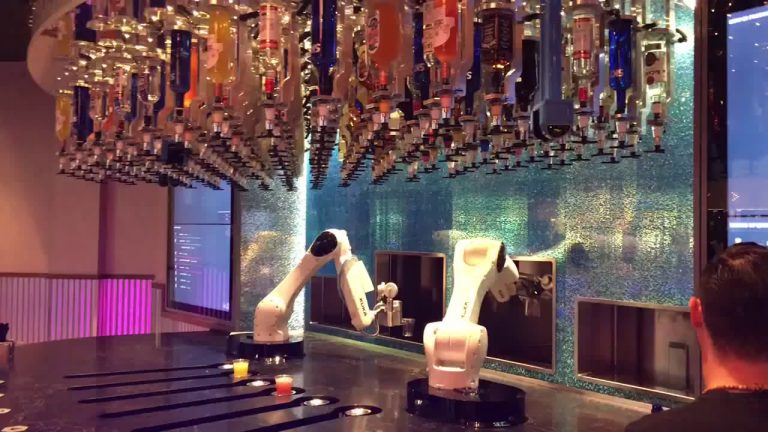 The Tipsy Robot Bartender Premieres at Miracle Mile Shops Las Vegas 7-8-17