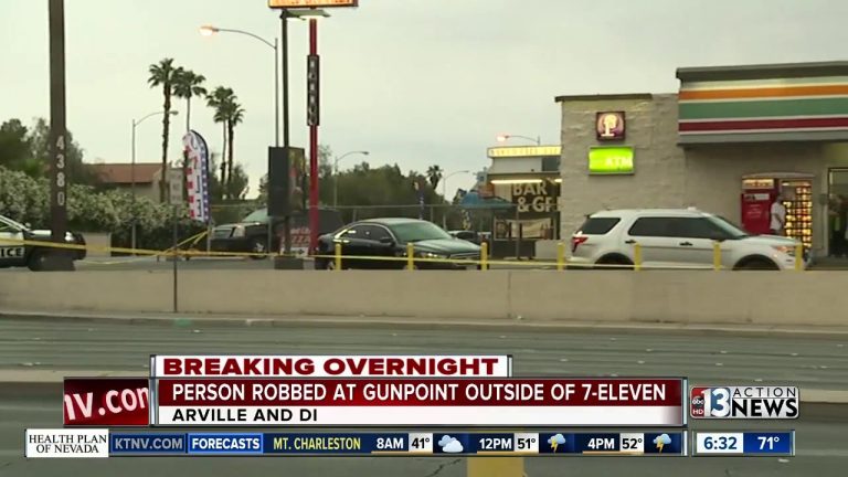 BREAKING OVERNIGHT: Person robbed at gunpoint outside of Las Vegas 7-Eleven