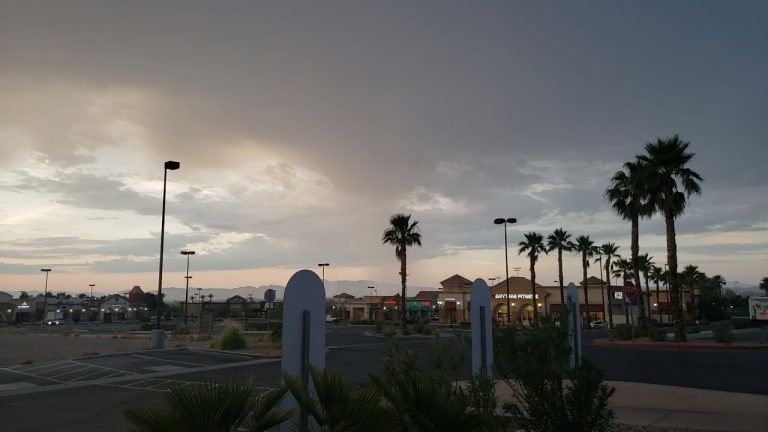 Monsoon action in Vegas 7/18/21