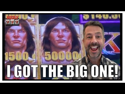 It happened so fast! I landed a HUGE TARZAN win by fast tapping! Tarzan Slot Machine!