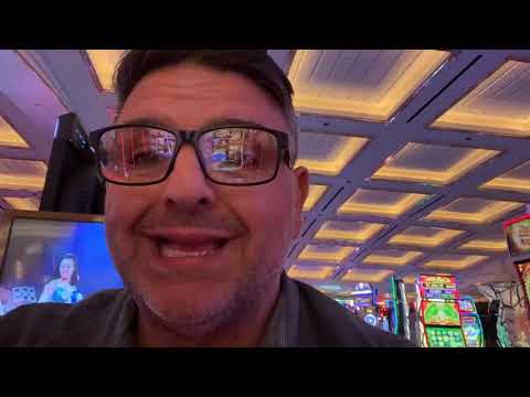 Live Slot Play at the Casino in Las Vegas!! Come Join Me! We Hit 11,000 Subscribers!