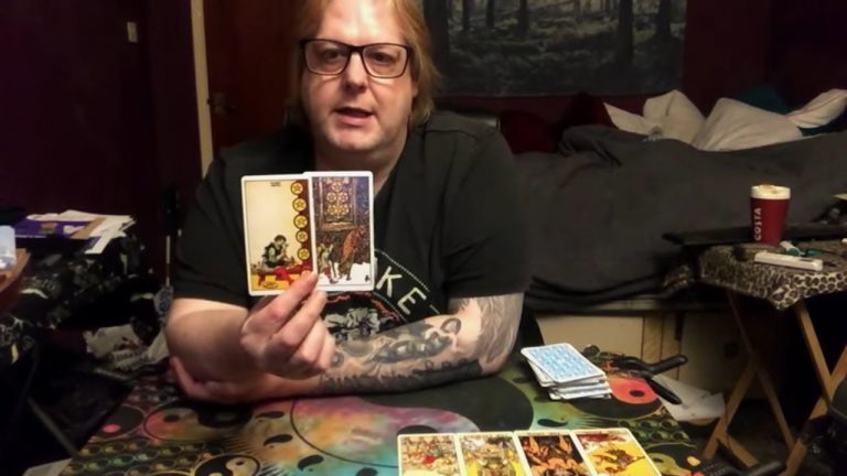 RANDOM TAROT READING – SOMEONE WILL TRY TO KIBOSH YOUR RELATIONSHIP IN LOVE & WORK