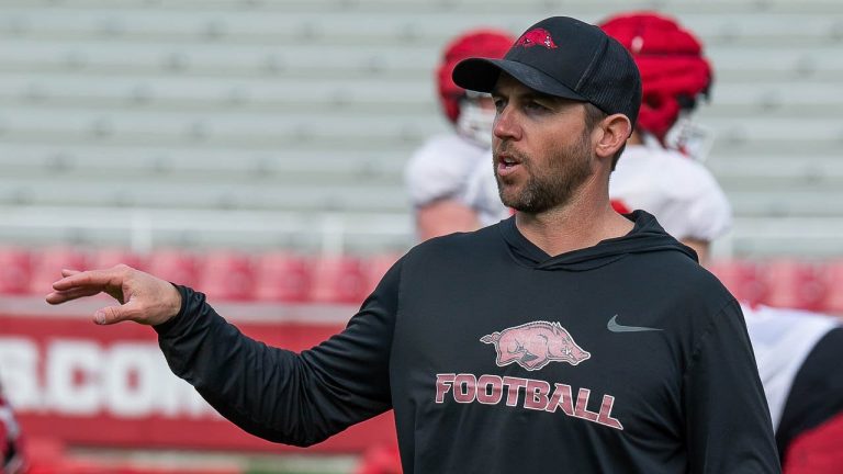 RECRUITING THURSDAY: Richard Davenport on Hogs’ quarterback room