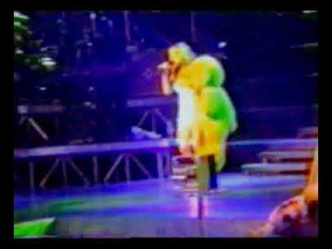 Mariah Carey – Crybaby live at Cologne, February 20th 2000 (Remastered)