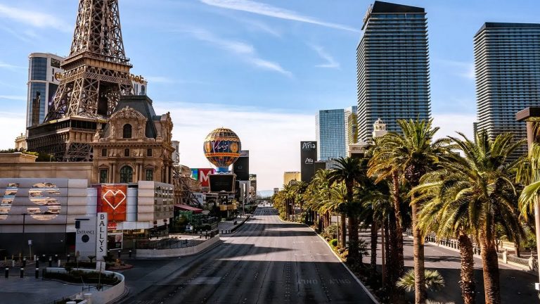 Closing the Las Vegas Strip to Cars? Amateurs and the WSOP?