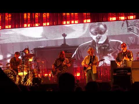 Busted – The Black Keys w/Kenny Brown & Eric Deaton 2022.07.17 Tinley Park IL