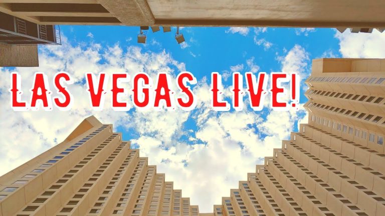 LAS Vegas LIVE in Sin City Thursday Mr. & Mrs Smith @vegassmiths Walkabout Dingo Livestream