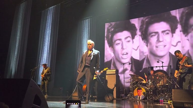 Morrissey – (intro) We Hate It When Our Friends Become Successful (Las Vegas 7/6/22)