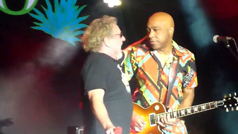 Sammy Hagar – The Girl Gets Around, I Love This Bar – The Strat – Las Vegas – 7-2-20022