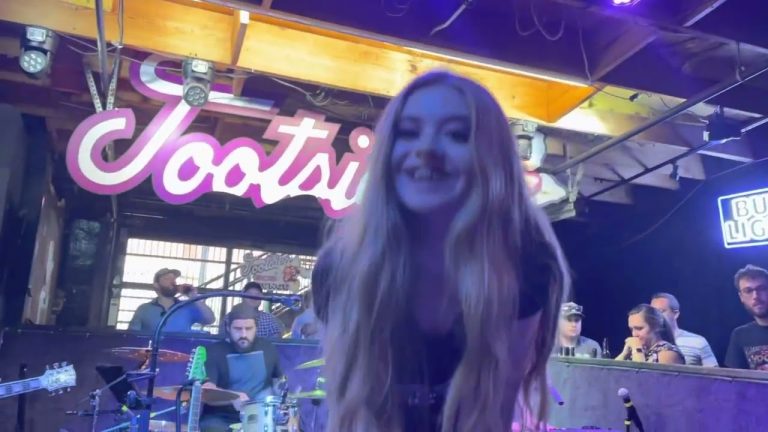 Sophie singing Journey at Tootsies in Nashville – July 16, 2022.