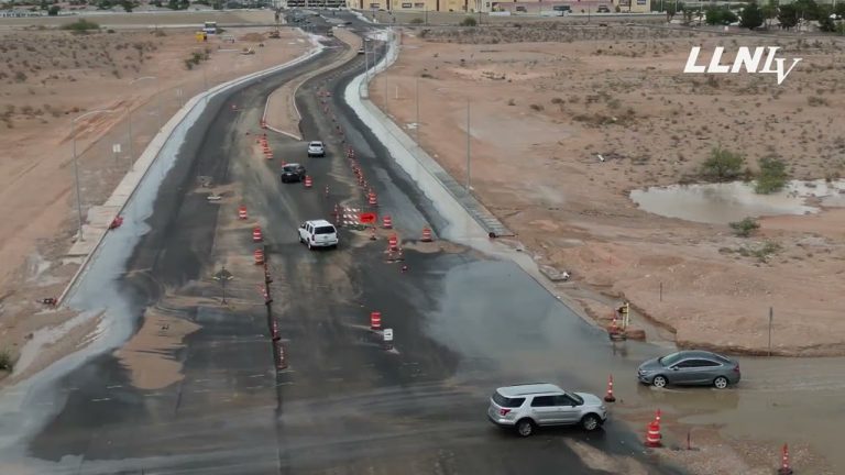 Strong Monsoon Storm brings Flash Flooding || Las Vegas