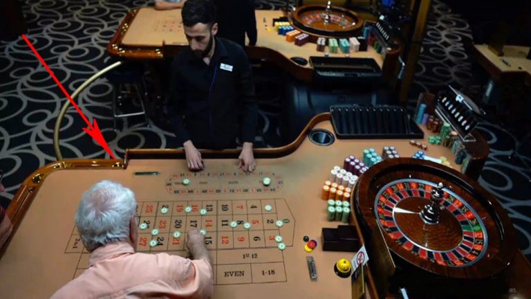 Watch this old man how Betting at the TABLE ROULETTE CASINO | 2022-07-12