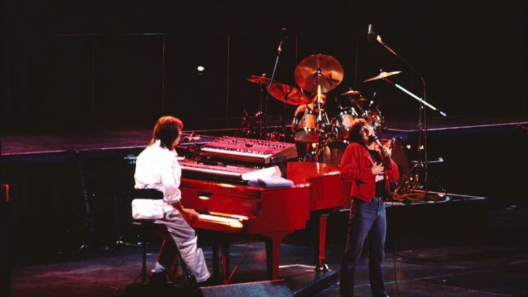 Journey – Live in Osaka, Japan (Live 2/25/83)