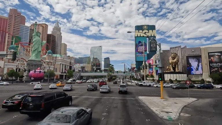 Riding the Deuce Northbound on the Strip in Las Vegas