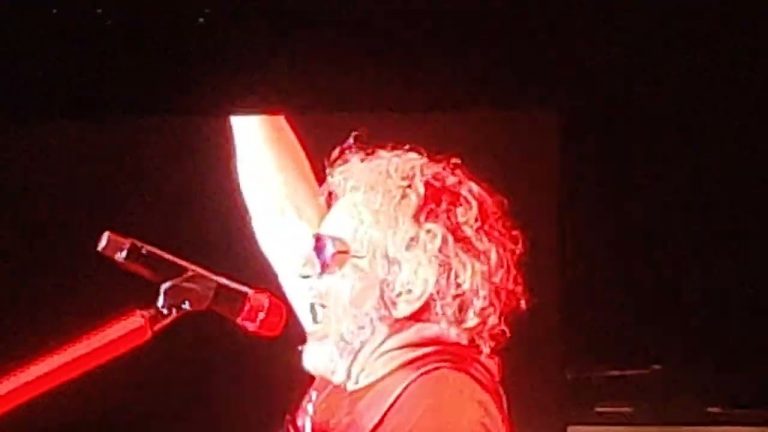 Sammy Hagar 8/26/22 (I Can’t Drive 55) St Louis MO Part 1