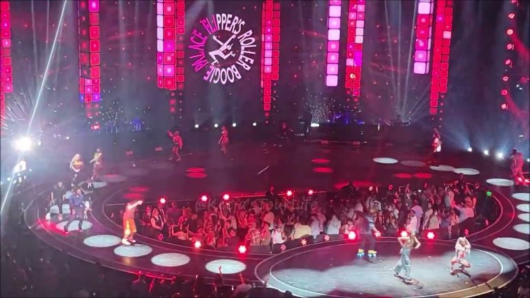 Usher turns the stage into a Skating Rink! #LasVegasResidency – 7/29/2022