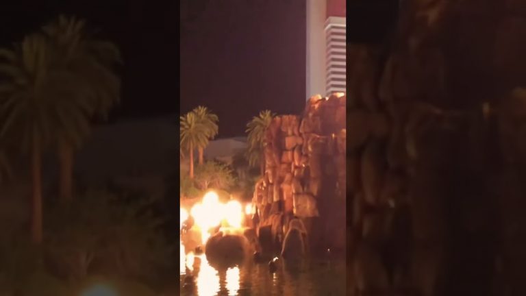 Volcano Show at Mirage Las Vegas 2022 #100