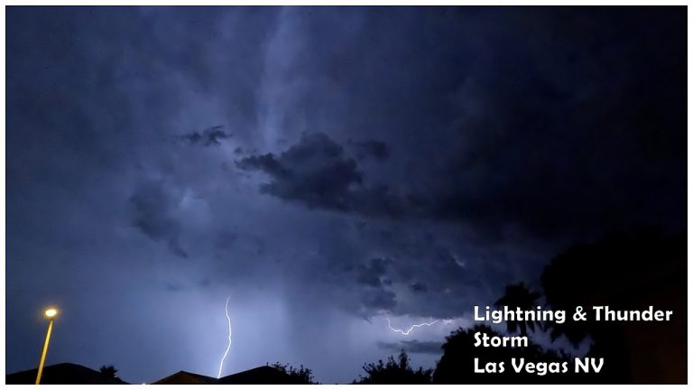 CRAZY Lightning & Thunder Storm in LAS VEGAS 7/28/22