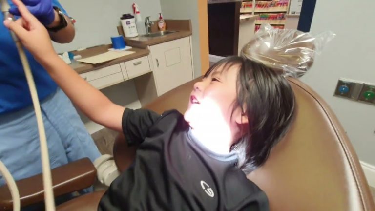 Phonnarith is being big boy at the dentist