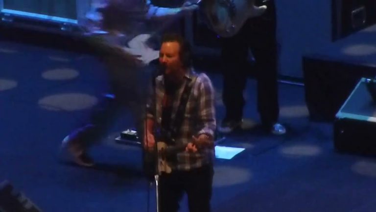 Eddie Vedder & The Earthlings ” Wishlist ” Live 10/7/2022 Dolby Live Las Vegas