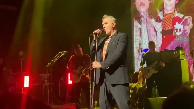 MORRISSEY : Rebels without applause Blackpool 2022