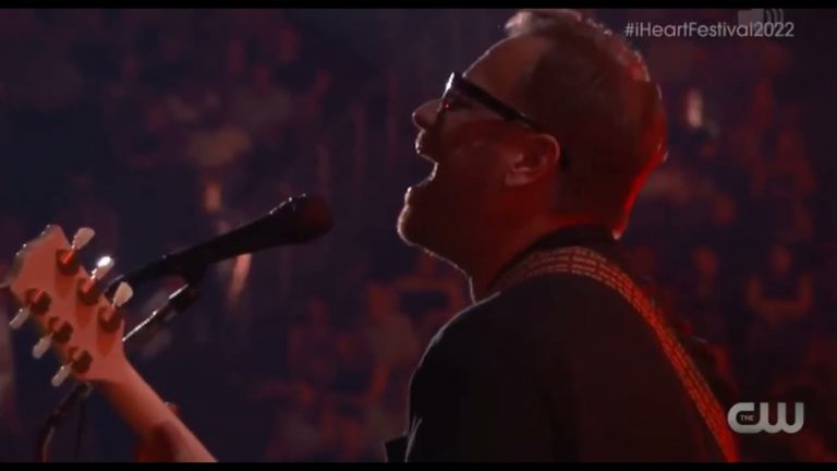 The Black Keys – “Lo/Hi” (live iHeart Festival 2022)