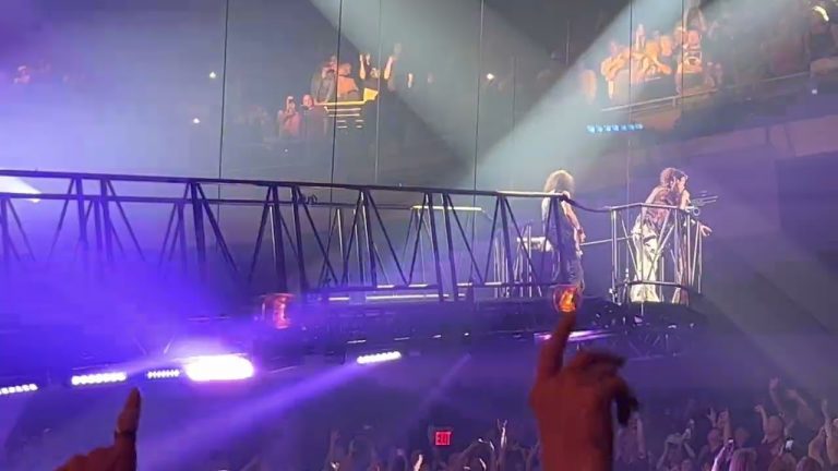 Walk this way (excerpt) – Aerosmith – Deuces are Wild – Dolby Live – Las Vegas – Oct. 2nd 2022