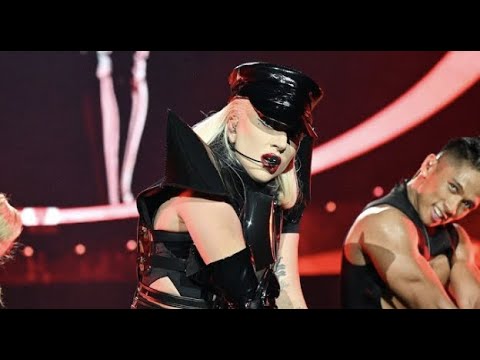 911 – Lady Gaga (Live in Tokyo, Japan)