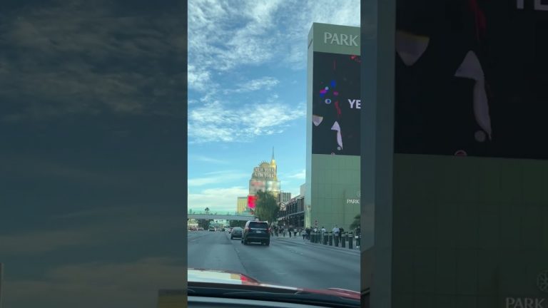 Explore the Vegas Strip #shorts #viral #trending #explore #vegas