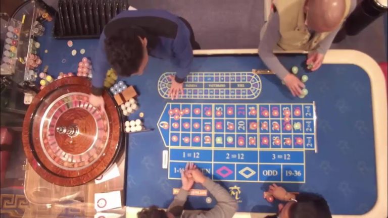 Roulette Table Live In Casino New Session a lot of Bet 24/01/2023