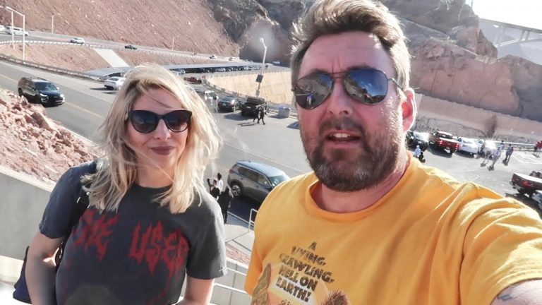 Trip To Boulder City Nevada – On Top Of Hoover Dam / Tom Devlins Monster Museum & Toilet Paper Man